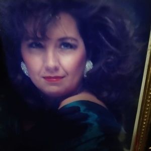 Meet your Posher, Patty notestone